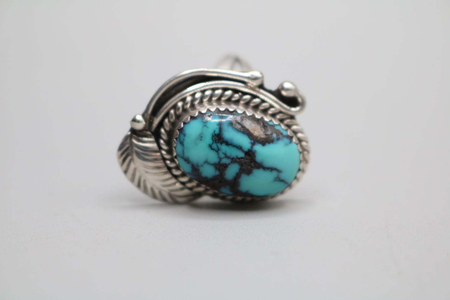 Vintage Native American Navajo Feather Band Sterling Silver (Size 7)