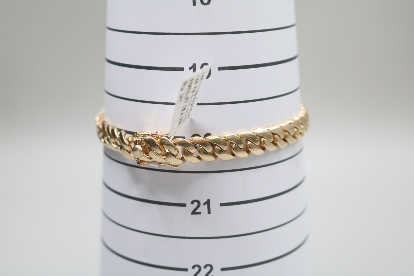 14K Yellow Gold Curb Bracelet (Size 20/ 7.87 Inches) (Local Pickup Only)