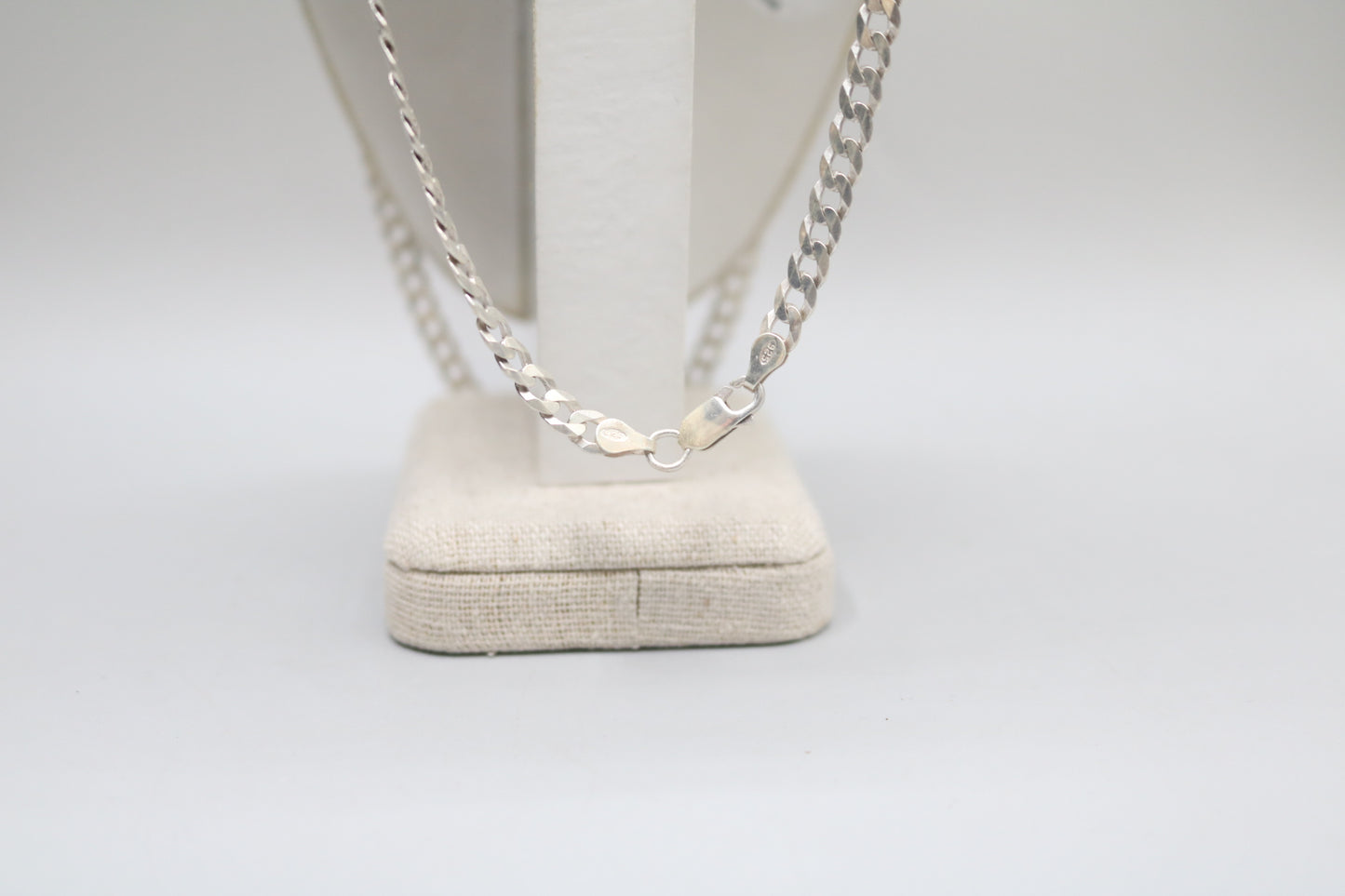 Sterling Silver Curb Chain (24 Inches)