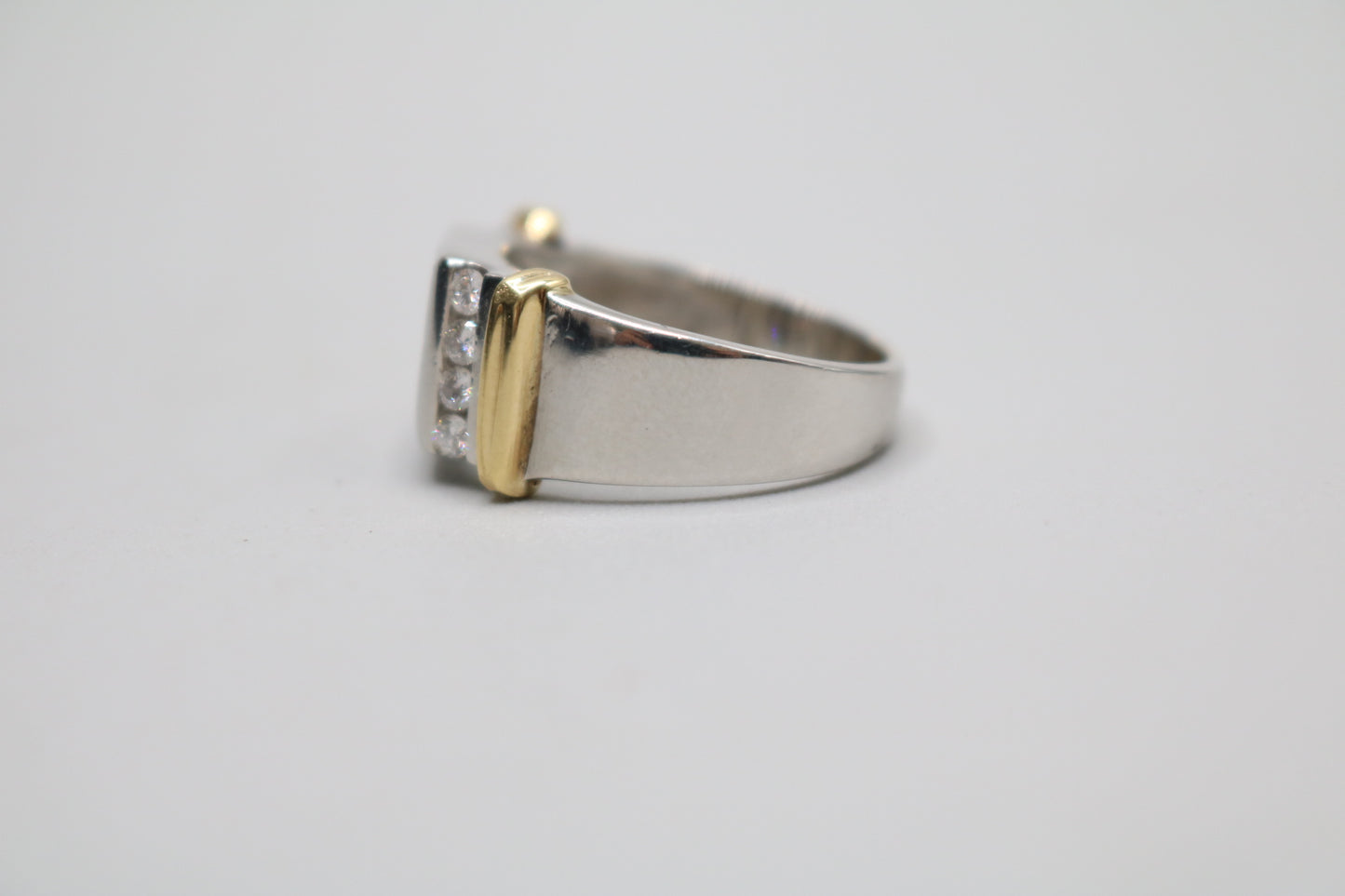 Platinum Invisible Set Princess Cut Diamond Cluster Ring with 18K Yellow Gold Accents (1.57 CTW) (Size 8 3/4)