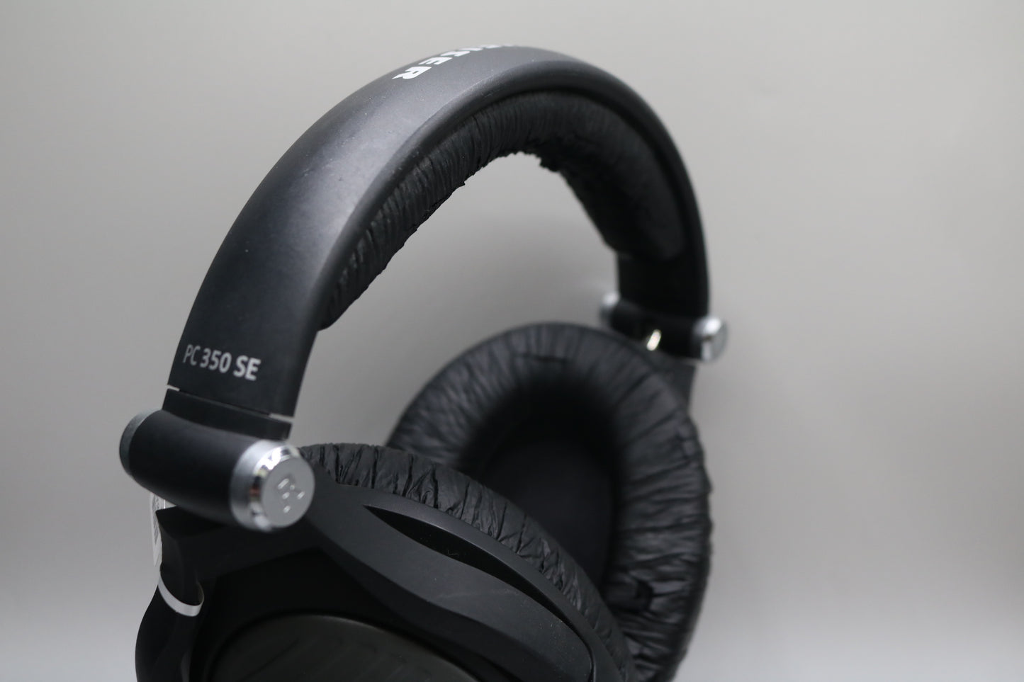 Sennheiser Gaming Headset PC 350 SE Noise Canceling Headphones Mic Case Adapter