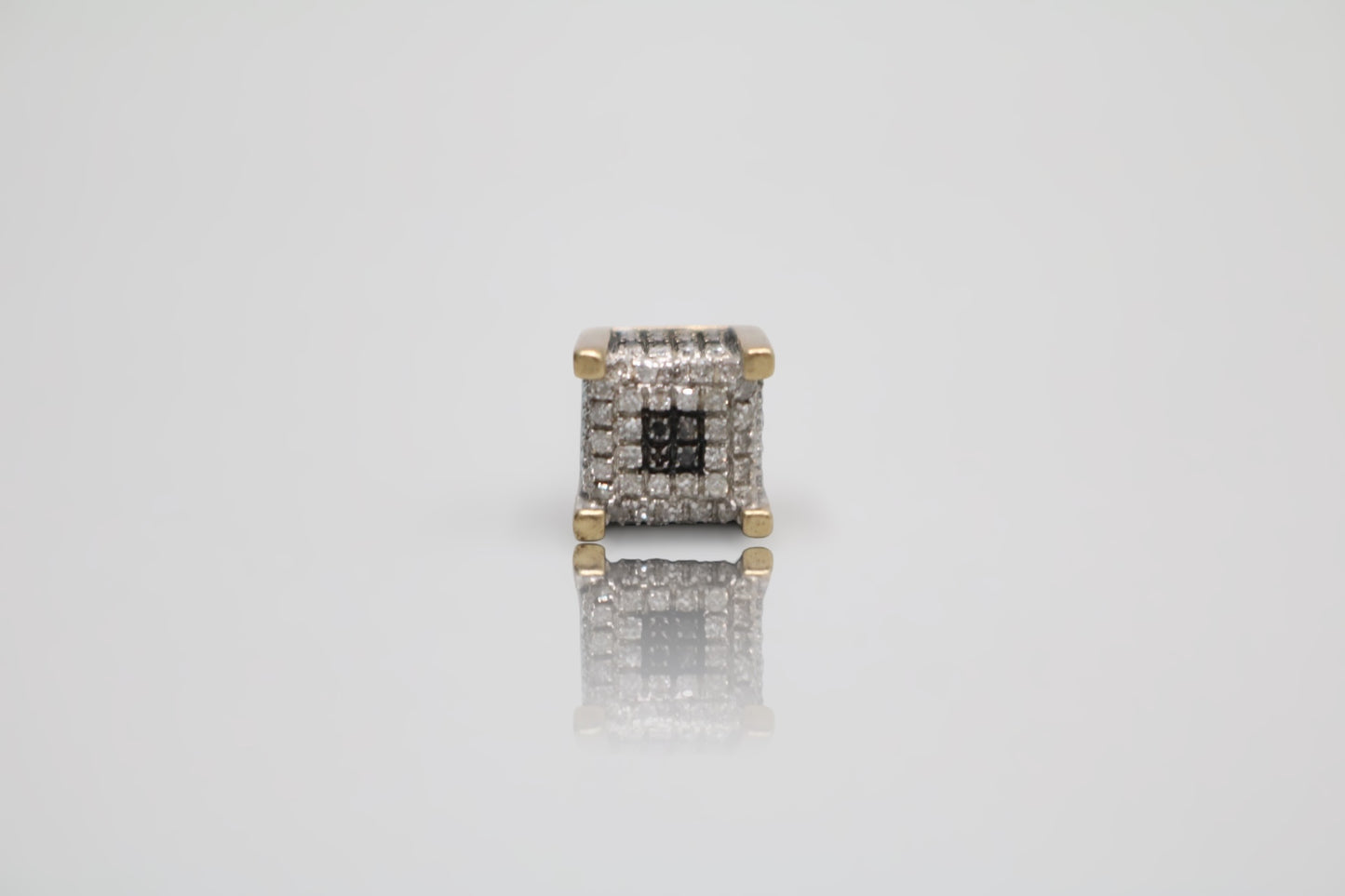 10K Yellow Gold Stud Diamond Single Earring (1.8 Grams)