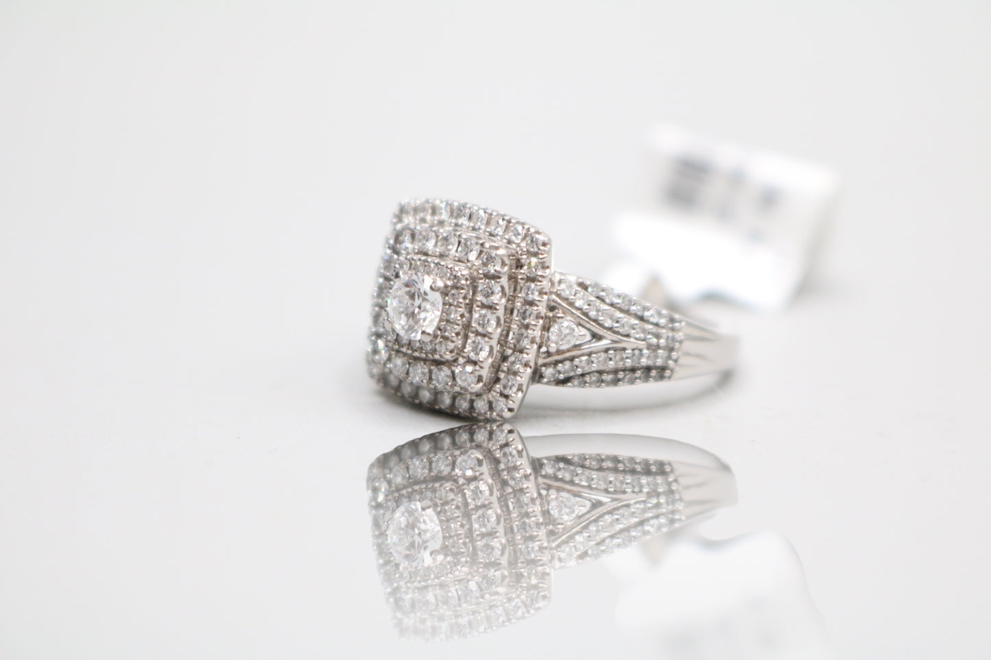14K White Gold Engagement Halo Ring with Lab Grown Diamonds (0.95 ctw)