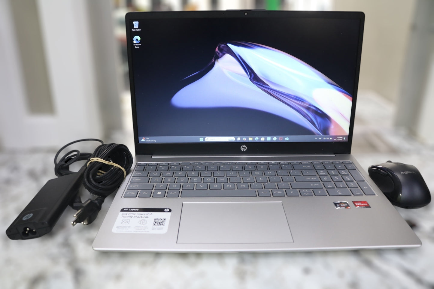 HP 15-fc0013od 15.6" AMD FHD Ryzen 3 7320U 2.4GHz 8GB RAM 256GB W11 Laptop