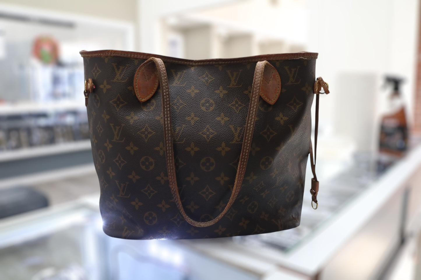 Louis Vuitton Monogram Neverfull Tote Bag