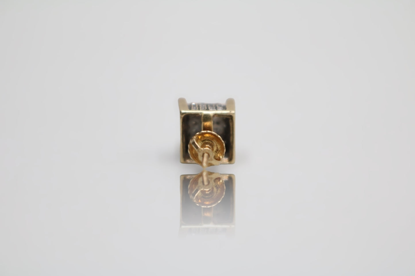 10K Yellow Gold Stud Diamond Single Earring (1.8 Grams)