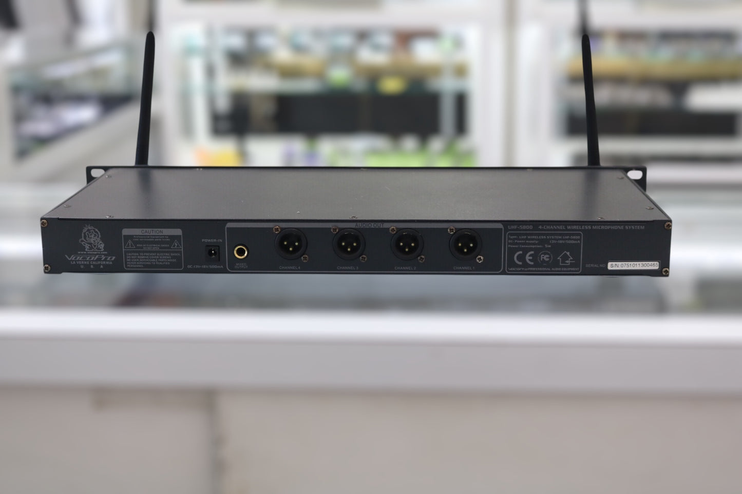 VocoPro UHF-5800, 4 Channel Wireless Microphone System (Local Pick-up only)