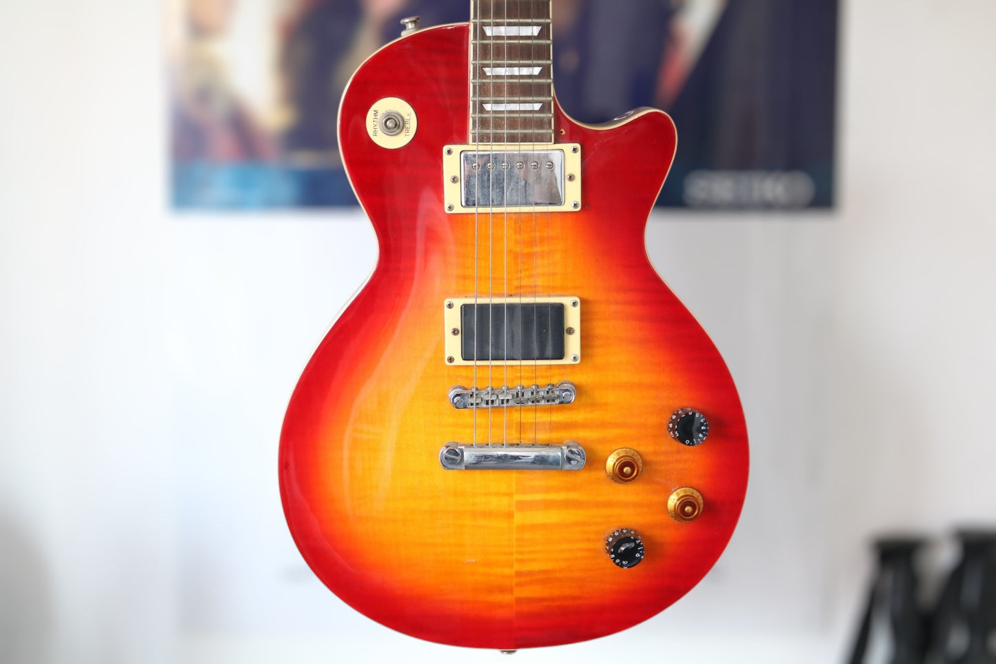 Agile 2000 Cherry Sunburst 6-string Electric Guitar (Local pick-up only)