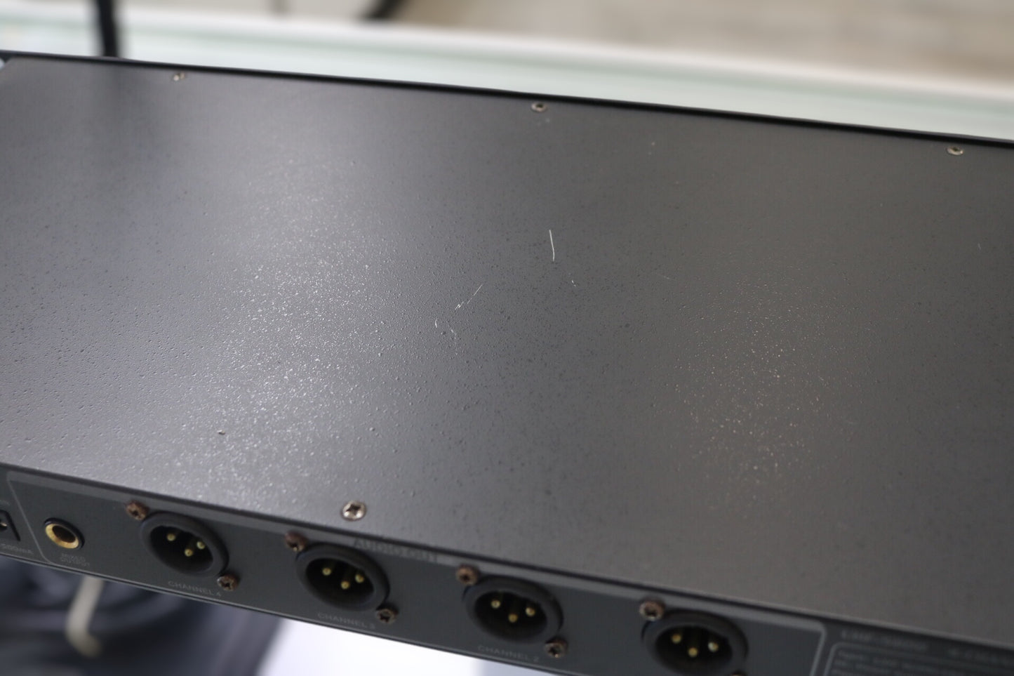 VocoPro UHF-5800, 4 Channel Wireless Microphone System (Local Pick-up only)