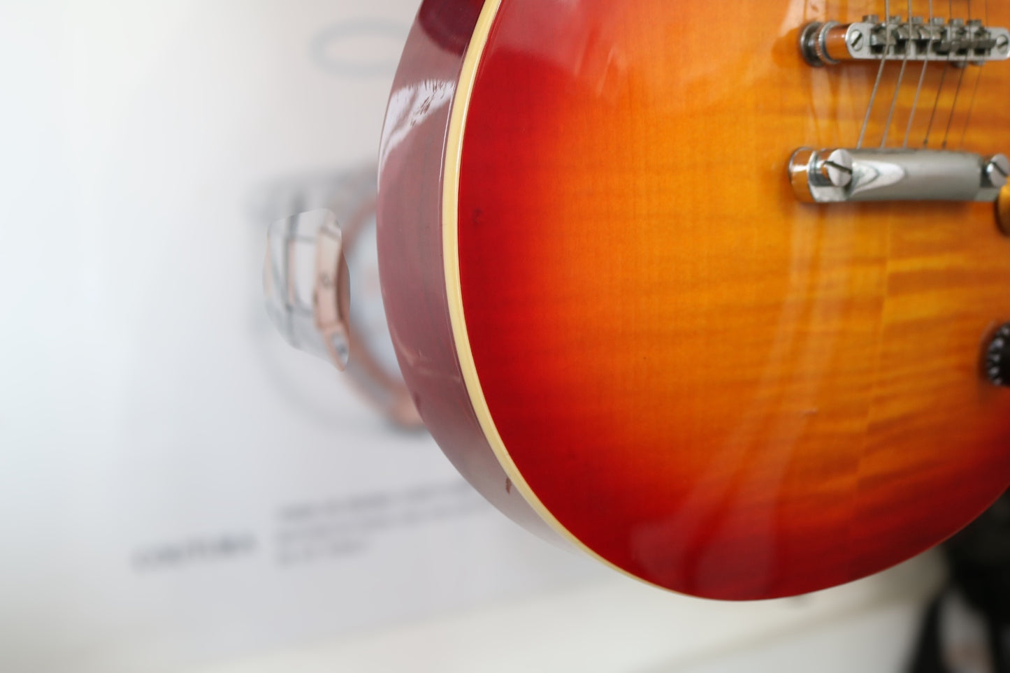 Agile 2000 Cherry Sunburst 6-string Electric Guitar (Local pick-up only)