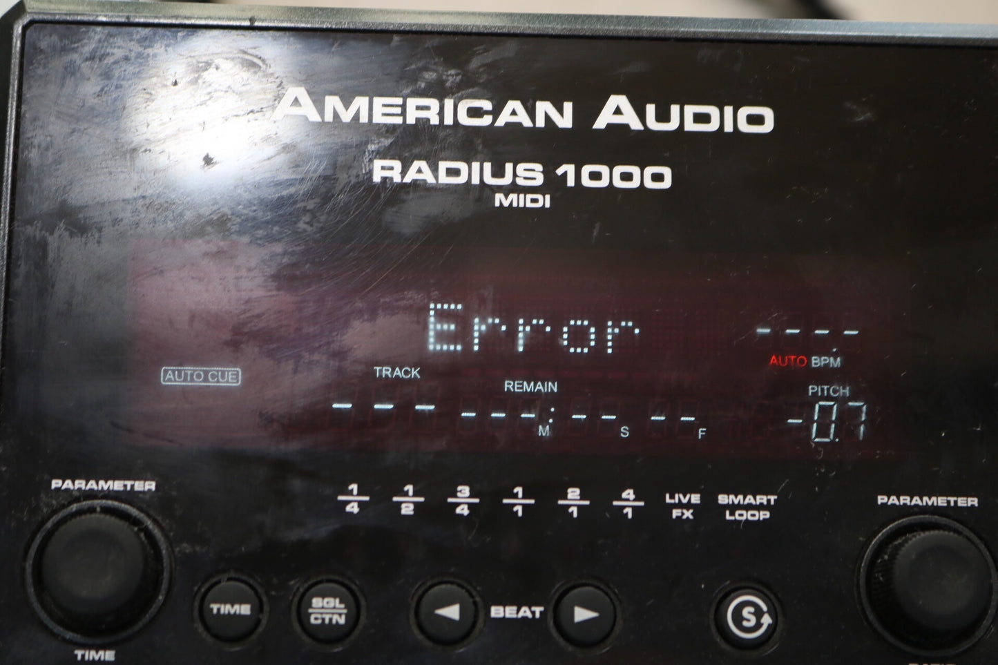American Audio Radius 1000 MIDI Turntable (Please Read)