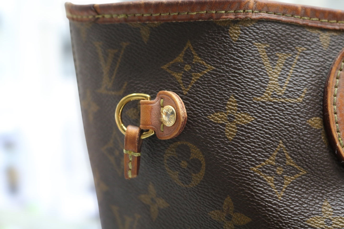Louis Vuitton Monogram Neverfull Tote Bag