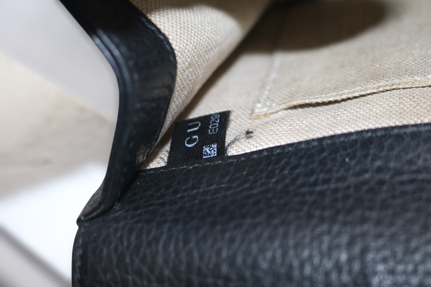 Authentic Gucci Interlocking G Leather Chain Black Shoulder Bag (Please Read)