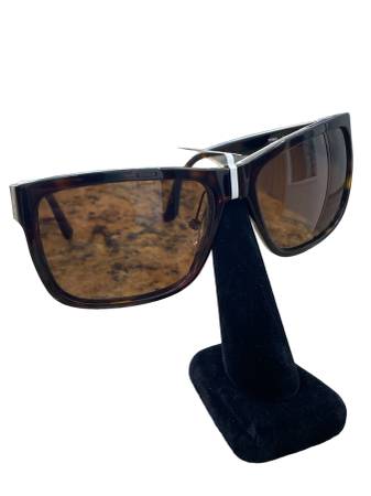 Salvatore Ferragamo SF690S Sunglasses W/ Case