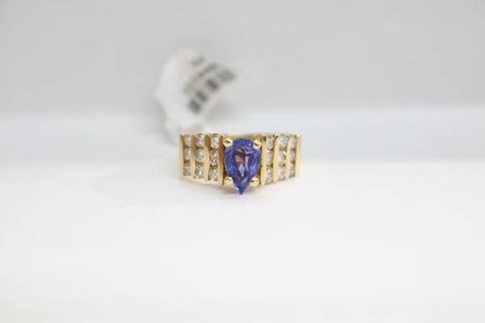 14K Yellow Gold Diamond Ring With Amethyst (Size 7) (Diamonds .54 CTW)