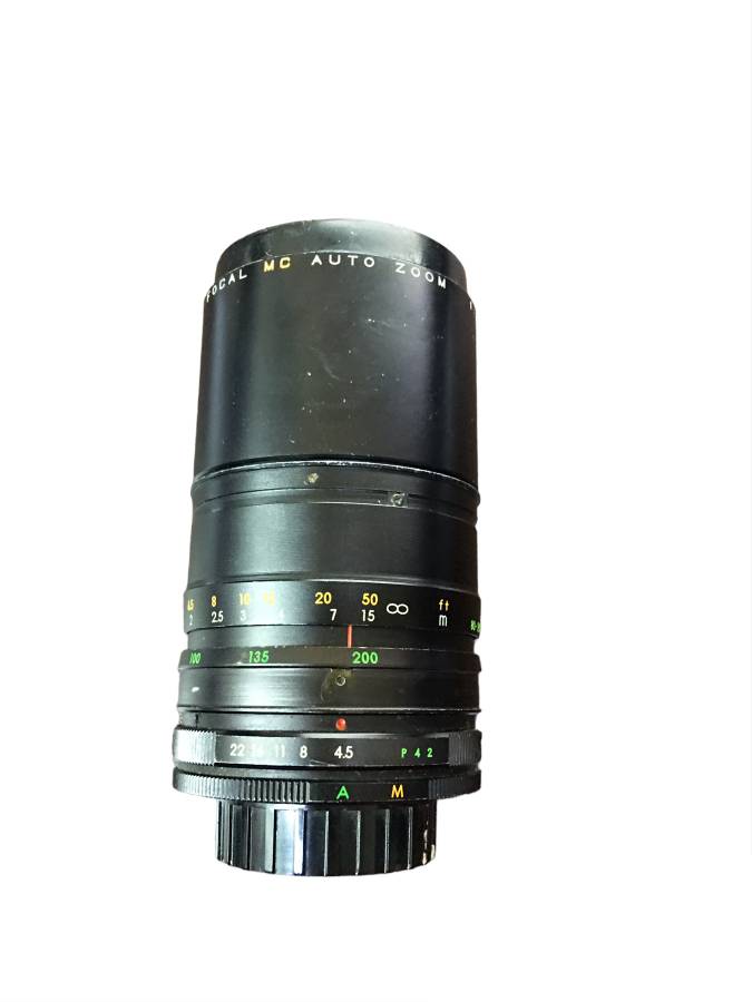 Focal MC Auto Zoom Camera Lens 1:4.5 80-200mm