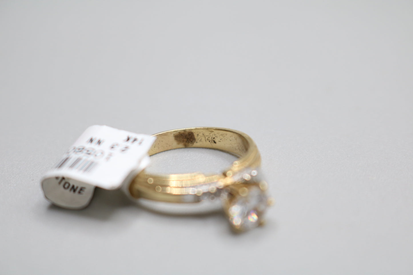 14K Yellow Gold Promise Ring w/Clear Stones (Size 7)