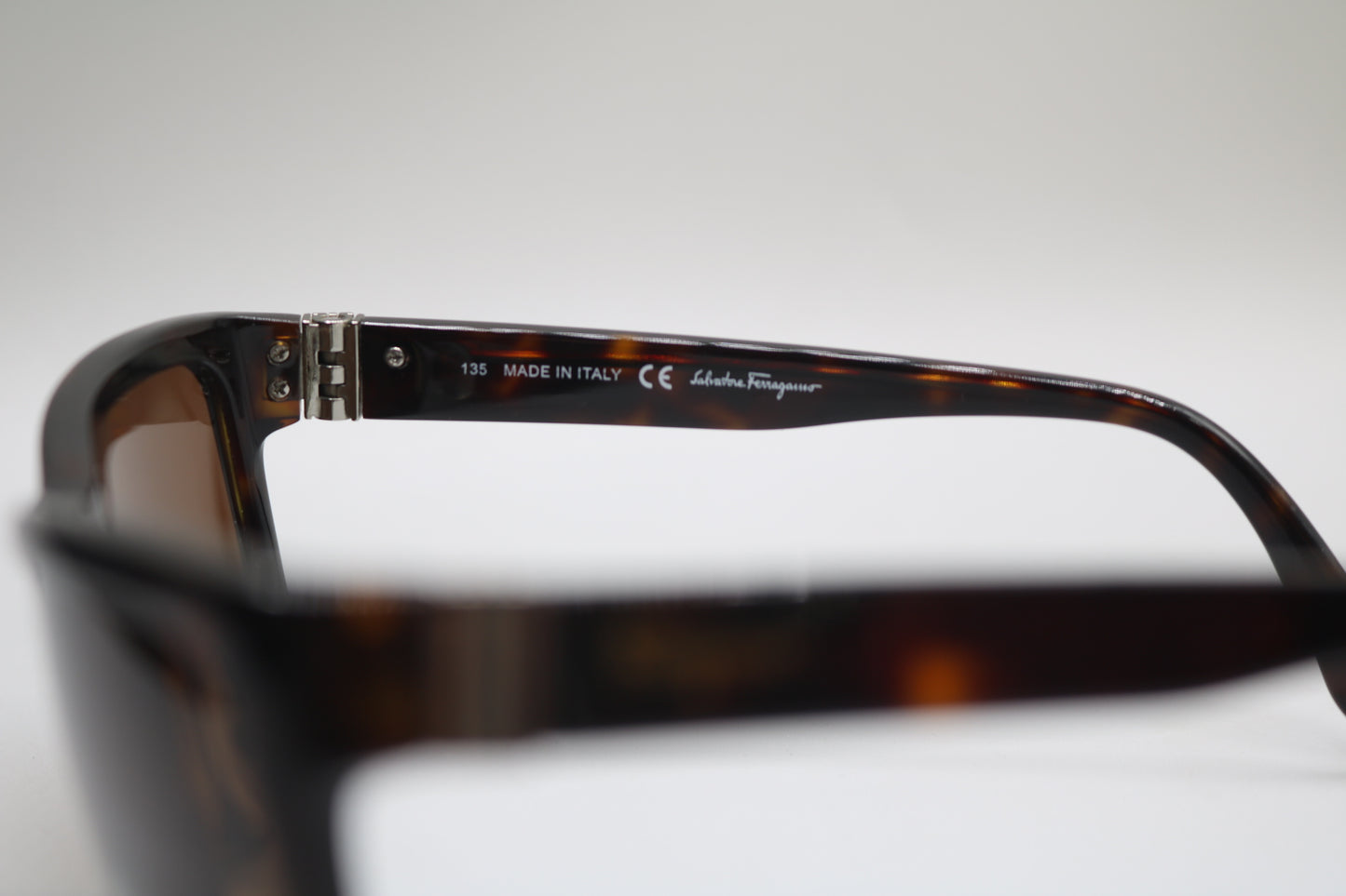 Salvatore Ferragamo SF690S Sunglasses W/ Case