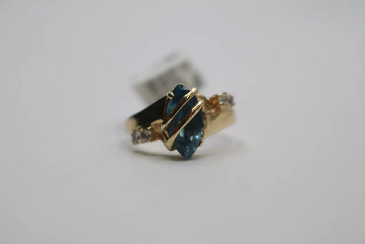 14k Yellow Gold Fancy Lady Ring W/Blue Topaz Gemstone (Size 7 1/2)