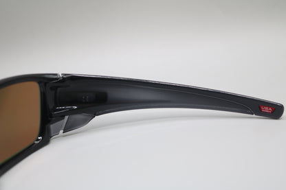 Oakley Fuel Cell OO9096-K060 Rectangle with pouch Sunglasses