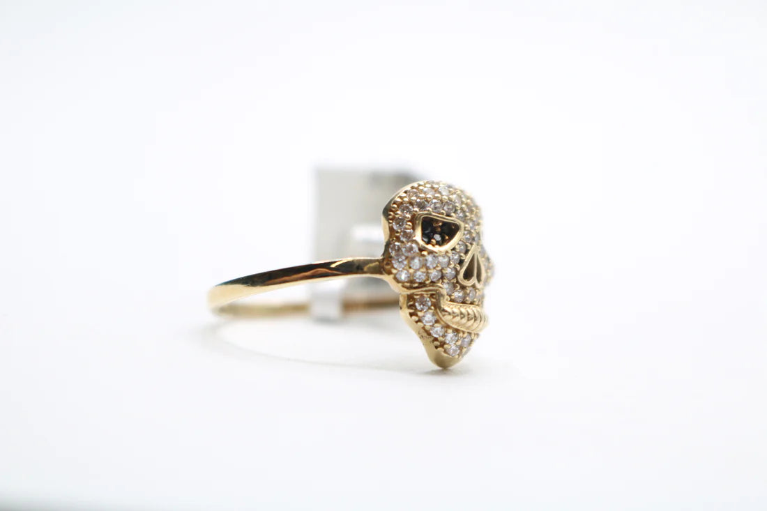 14k Yellow Gold Skull Ring w/Clear and Black Stones (Size 8 3/4)