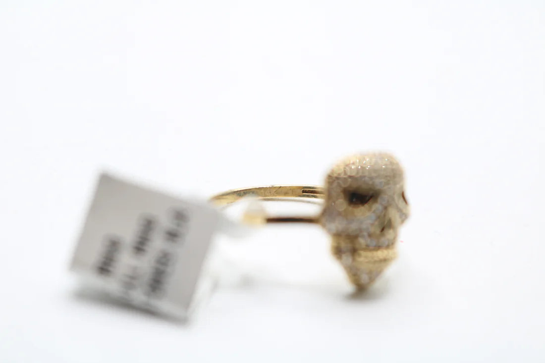 14k Yellow Gold Skull Ring w/Clear and Black Stones (Size 8 3/4)