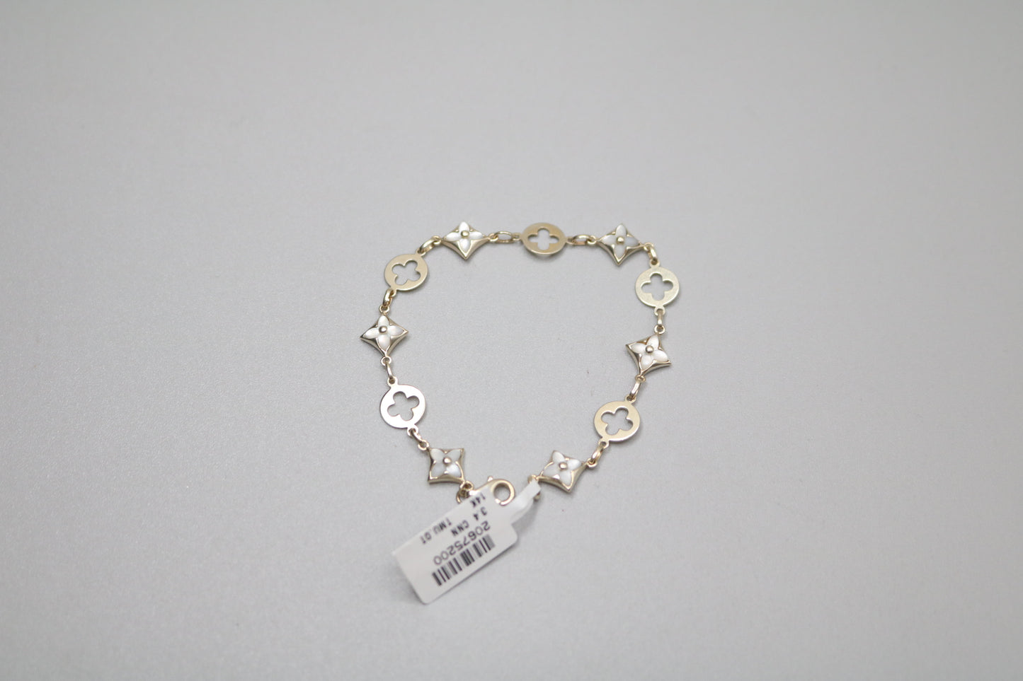 14K White Gold Clover and Star Bracelet (7 Inches)