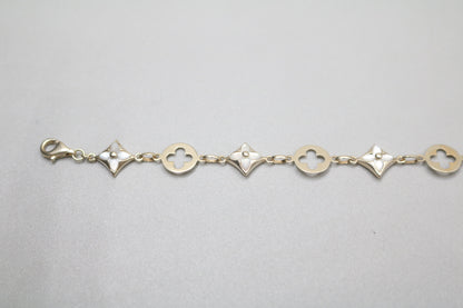 14K White Gold Clover and Star Bracelet (7 Inches)