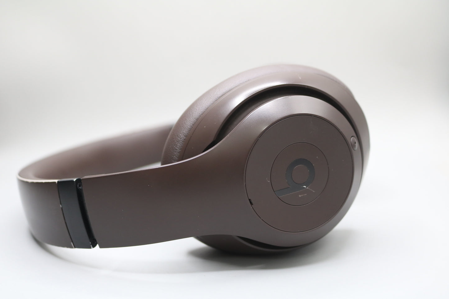 Beats A2924 Studio Pro Wireless Headphones