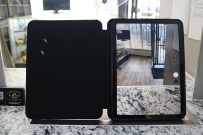 Apple iPad A3354 (A16) 11th Generation 128GB 11 Inch