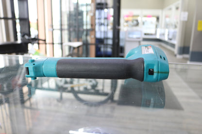 Makita Cordless Driver Drill 6095D 9.6V Kit w/ Fast Charger & 2 Batteries