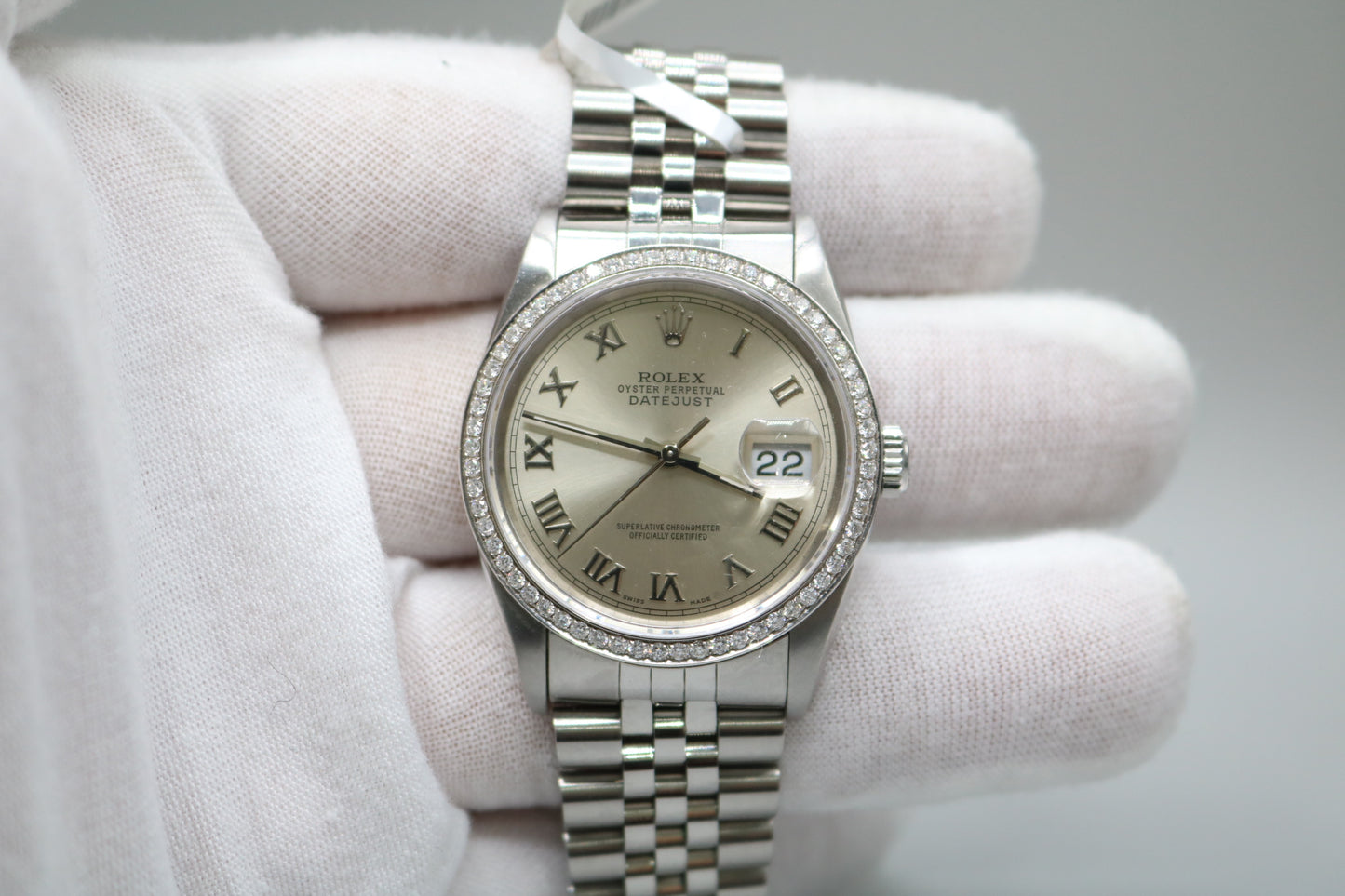 1993 Rolex Oyster Perpetual Datejust 16220 Watch 36mm (1.22 CTW) (Local pick-up only)