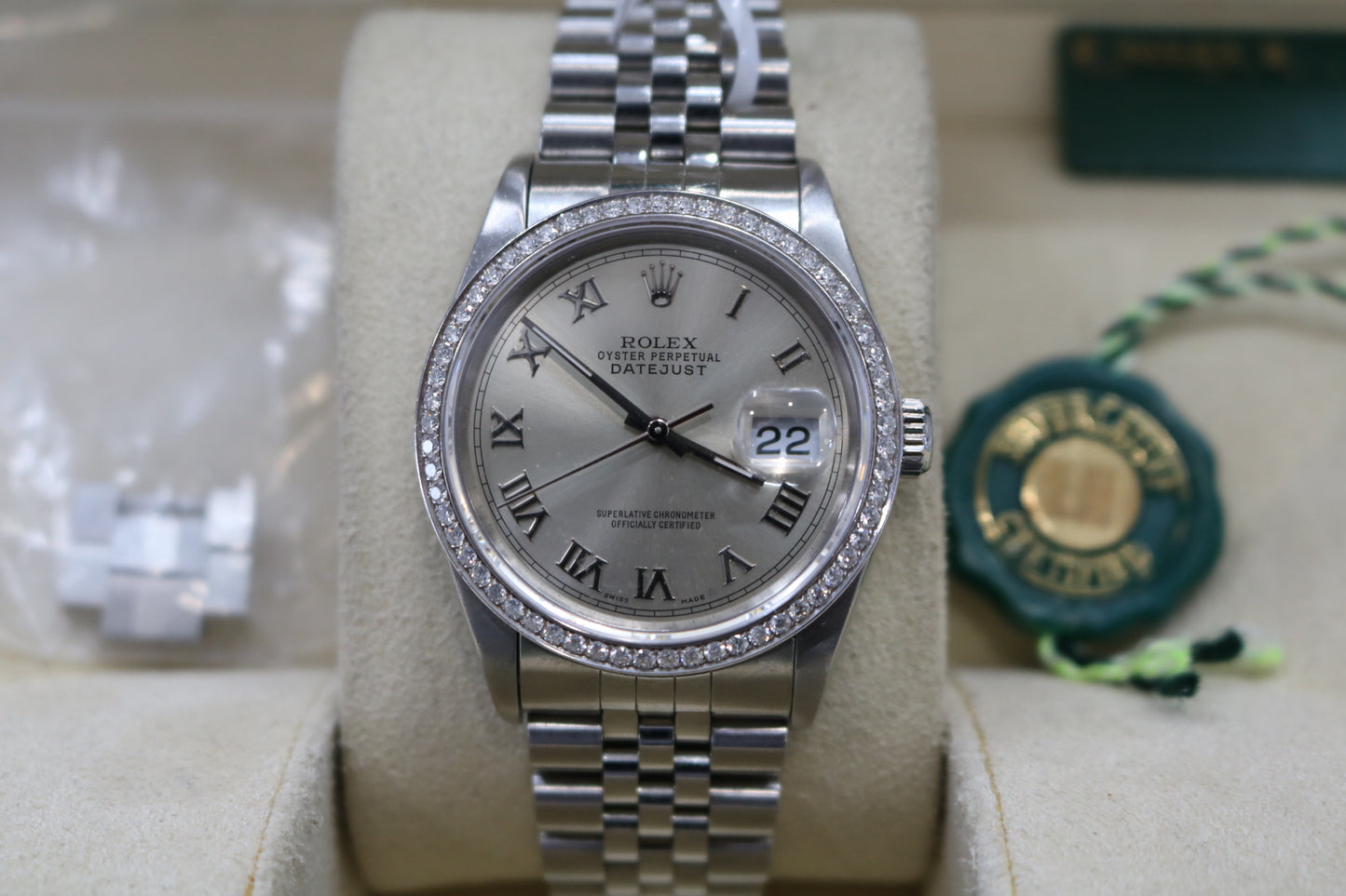 1993 Rolex Oyster Perpetual Datejust 16220 Watch 36mm (1.22 CTW) (Local pick-up only)