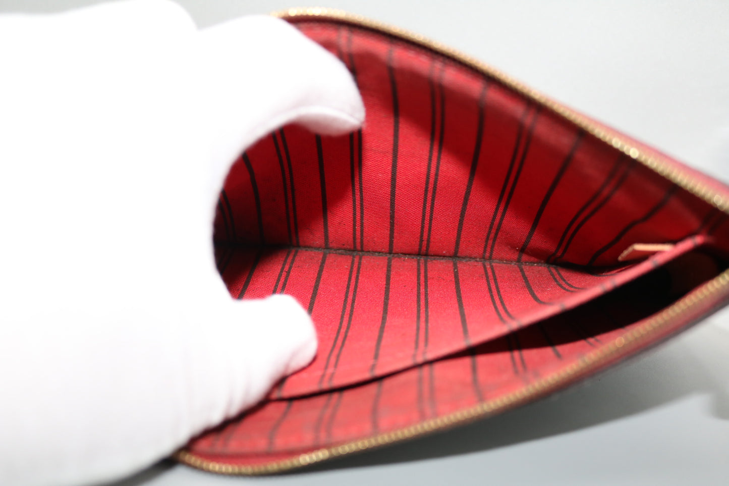 Louis Vuitton Neverfull Monogram Wallet