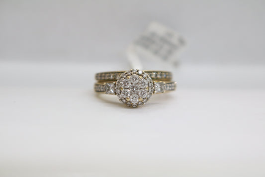 10K Yellow Gold Diamond Wedding Ring Set (Size 6 1/2) (0.97 CTW)