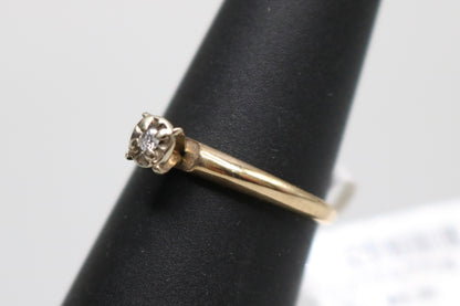 10K Yellow Gold Solitaire Diamond Engagement Ring (Size 6)