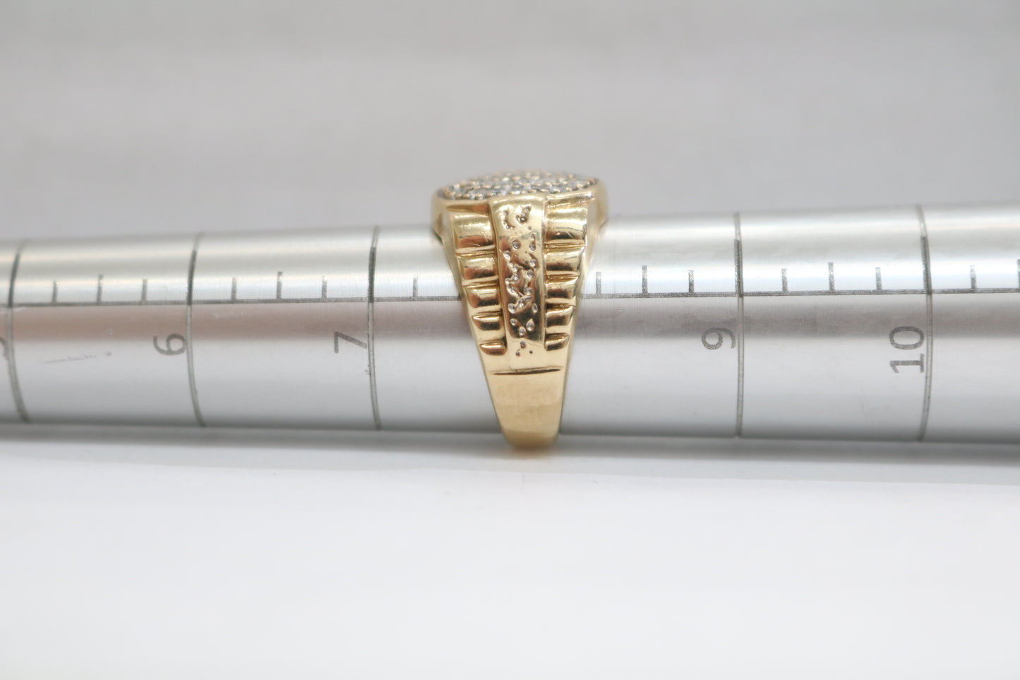 10K Yellow Gold Cluster Diamond Rolex Style Ring (Size 7 3/4)