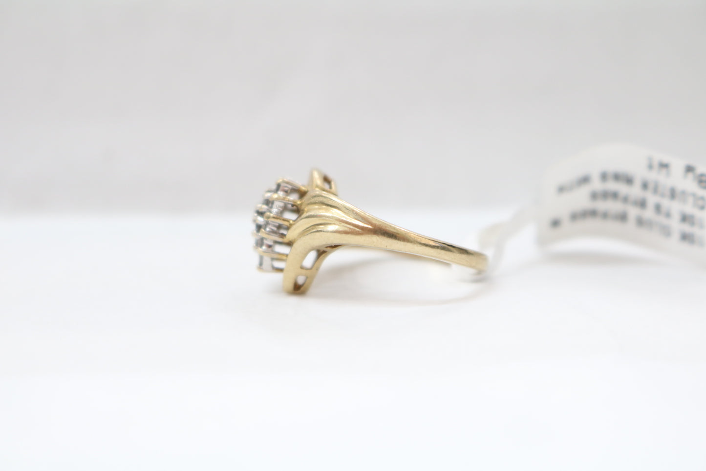 10K Yellow Gold Cluster Diamond Ring (Size 5 1/4) (0.20 CTW)