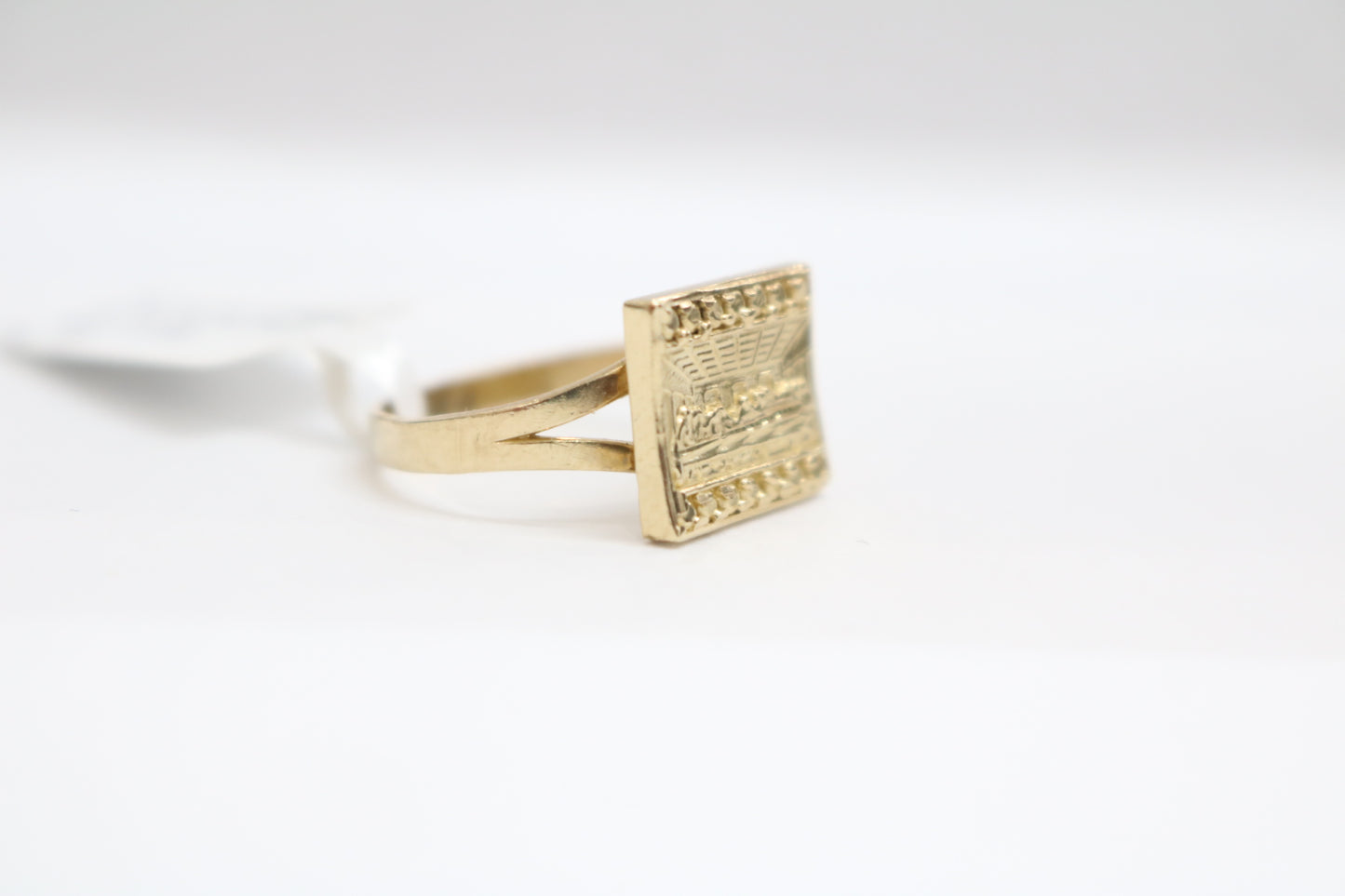 10K Yellow Gold Last Supper Ring (Size 6 3/4)