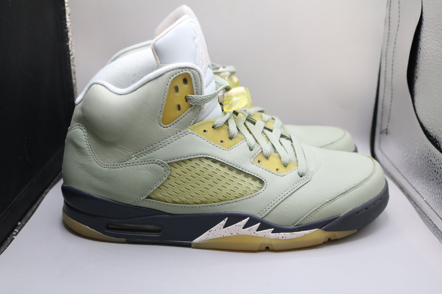 Air Jordan 5 Jade Horizon Size 12