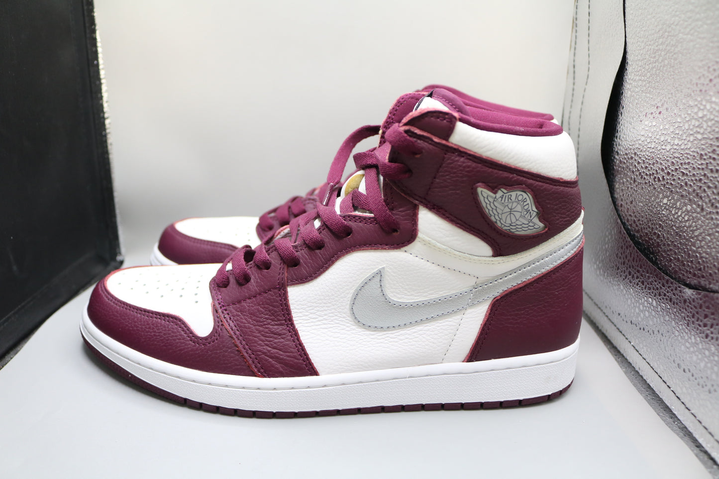 Air Jordan 1 Bordeaux Size 12