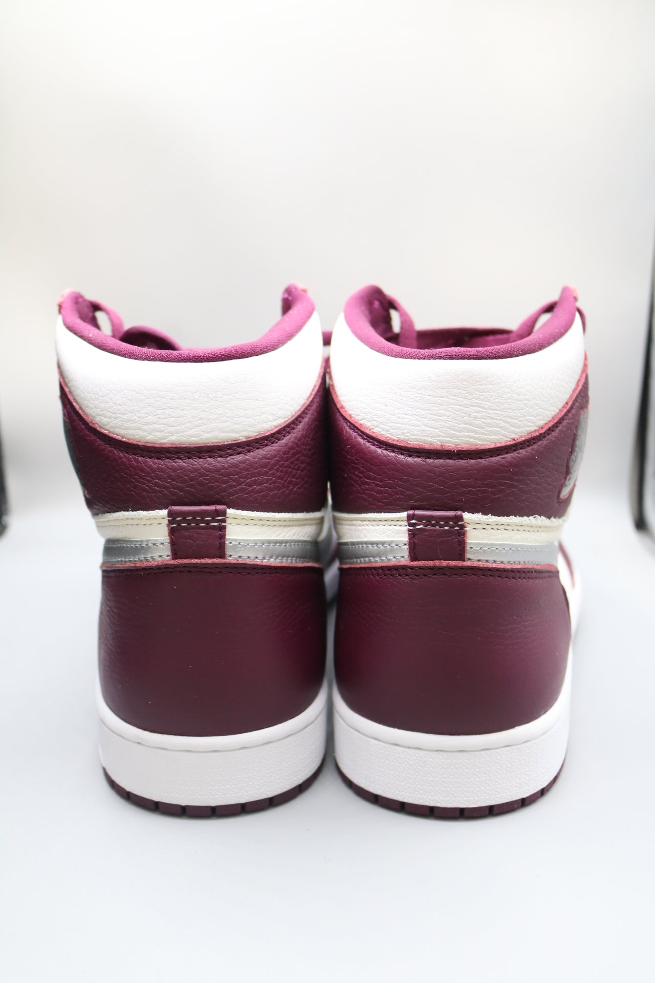 Air Jordan 1 Bordeaux Size 12