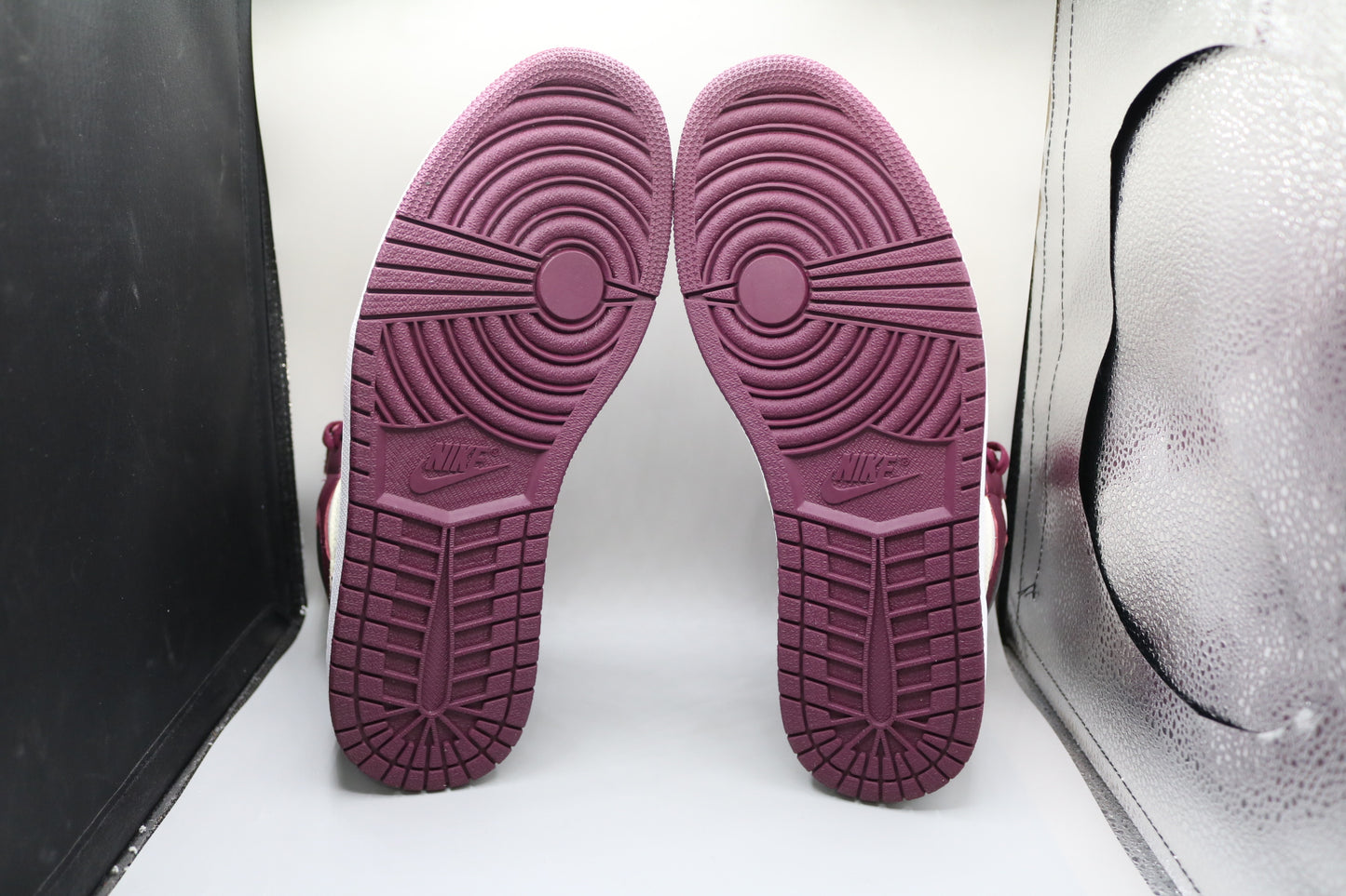 Air Jordan 1 Bordeaux Size 12