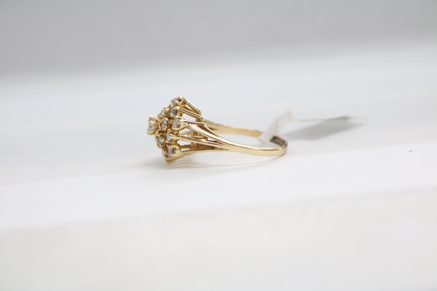 14K Yellow Gold Diamond Cluster Ring (Size 8) (1.05 CTW)