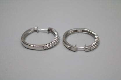 10K White Gold Diamond Hoop Pair Earrings (0.91CTW)