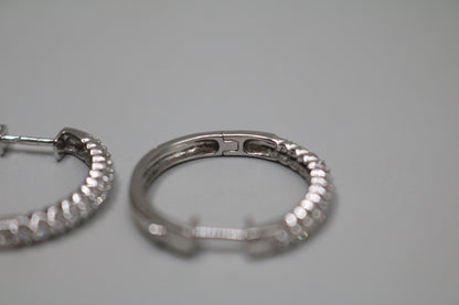 10K White Gold Diamond Hoop Pair Earrings (0.91CTW)
