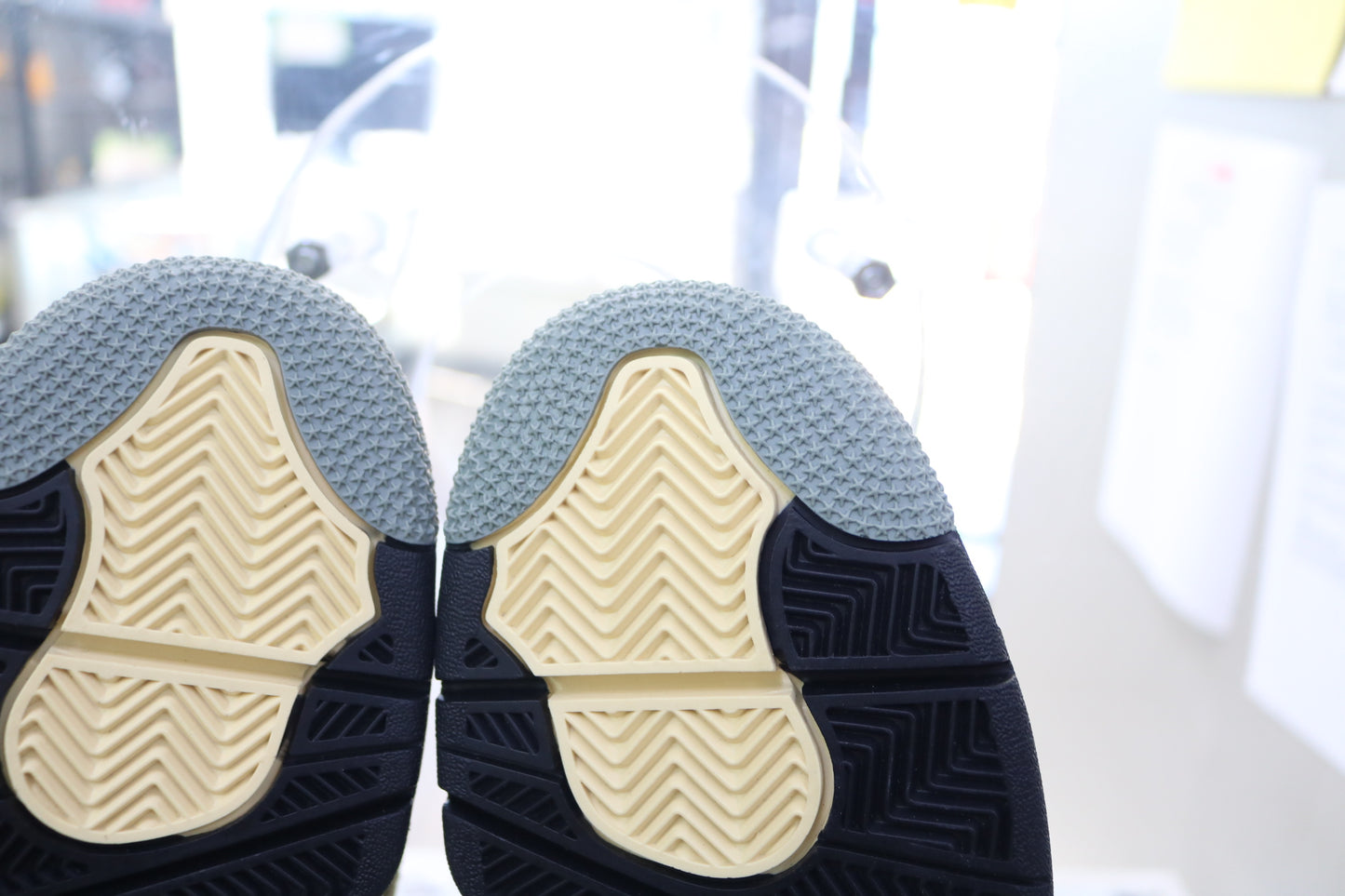 Air Jordan 4 SE Retro Low Craft Olive