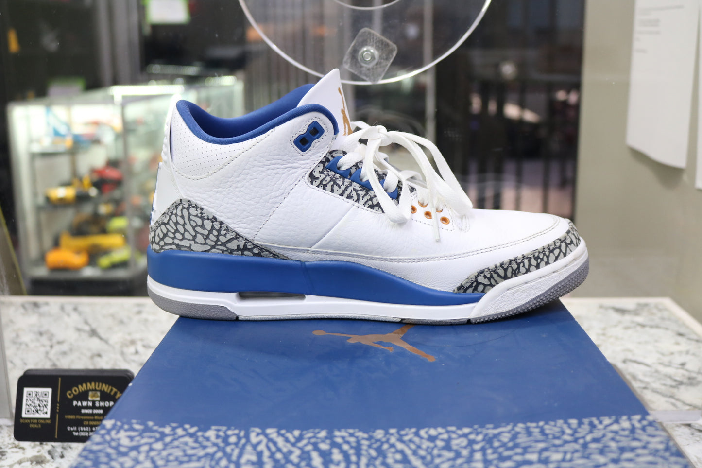 Air Jordan 3 Retro Wizards (8.5 Men's) sneakers