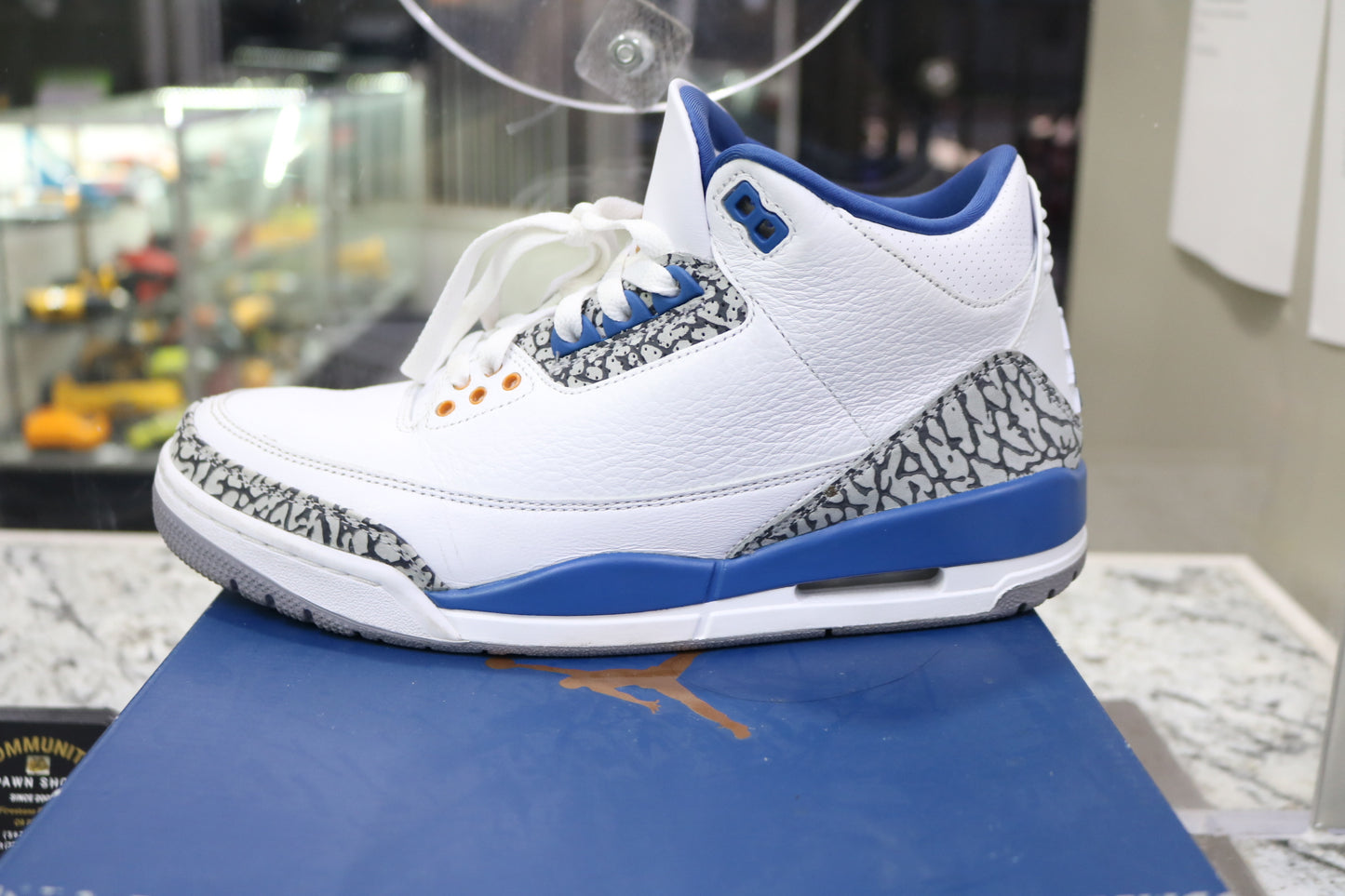 Air Jordan 3 Retro Wizards (8.5 Men's) sneakers