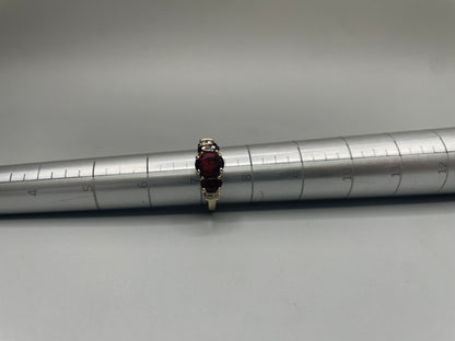 10K Yellow Gold Garnet & Diamond Ring (Diamond 0.08 CTW) (Size 7 1/4)